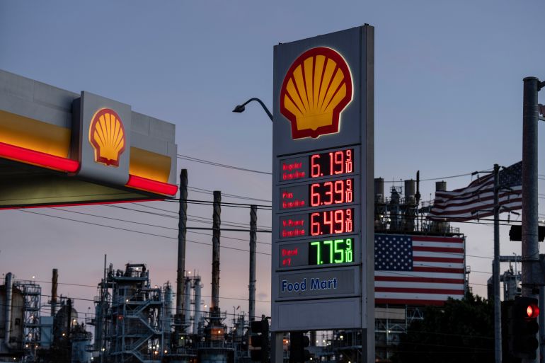 Oil Prices Jump as Markets React to Continued US Strikes on Iran